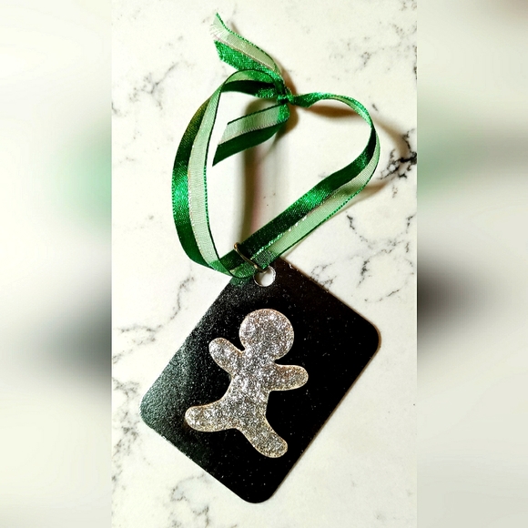 HAPPY HOLIDAYS New (Set of 2) Handcrafted Ornaments/Bag Tags/Keychains! G.B. Man - Picture 2 of 7